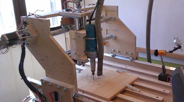 Istruzioni per costruire un CNC in casa propria