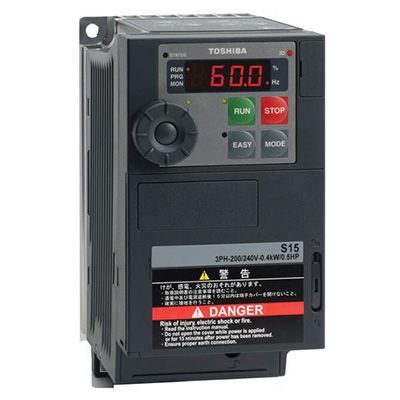 VFS15S 2004PL-W1: Inverter TOSHIBA serie VFS15, potenza 0,75/0,4 kW, alimentazione V230, uso normale 0,75kW/4,1A, uso gravoso 0,4W/3,3A, con filtro EMC, con funzione sicurezza STO