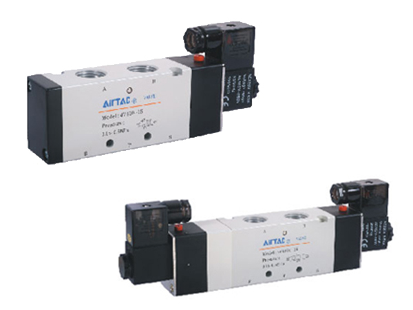 Elettrovalvola, bistabile, 5 vie, 1/2" G, DC 24V, pilotaggio interno, connessione a morsetti, 400 serie (Cod. 4V42015BG - AirTac)